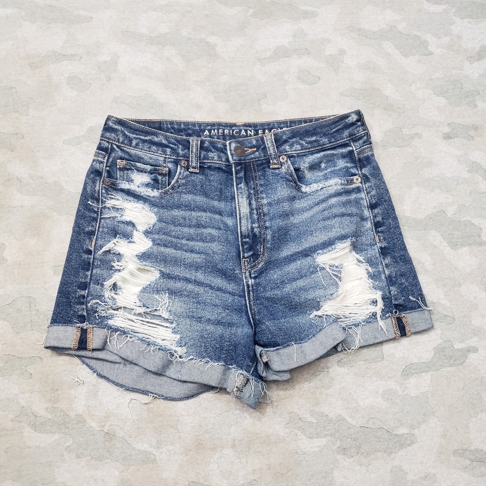 American Eagle Mom Shorts Women 8 Blue Distressed High Rise Denim Cuffed Pockets
